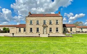 Salton Lodge